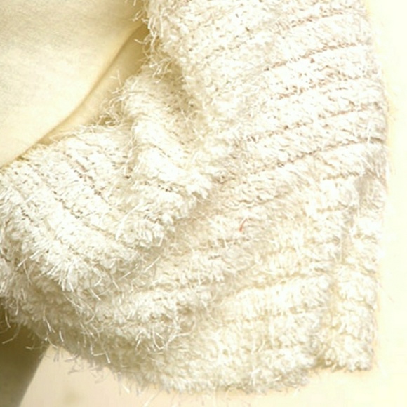 Umgee Light Knit Drop Shoulder Bell Sleeve Top - Picture 3 of 7